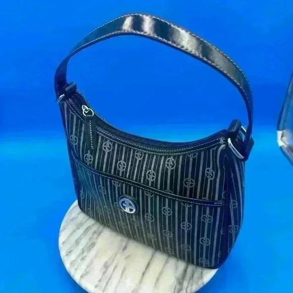 Giani Bernini Black and Gray Shoulder Bag. One Handle.  Very Clean Bag. EUC - Picture 7 of 16